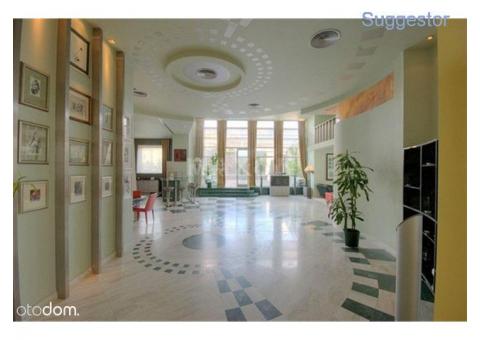 Penthouse z basenem - w centrum.