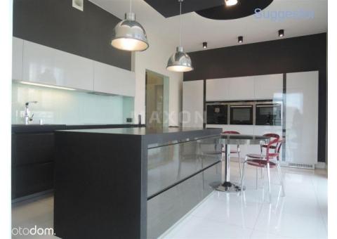 Penthouse w ścisłym Centrum w z Prywatnym Basenem